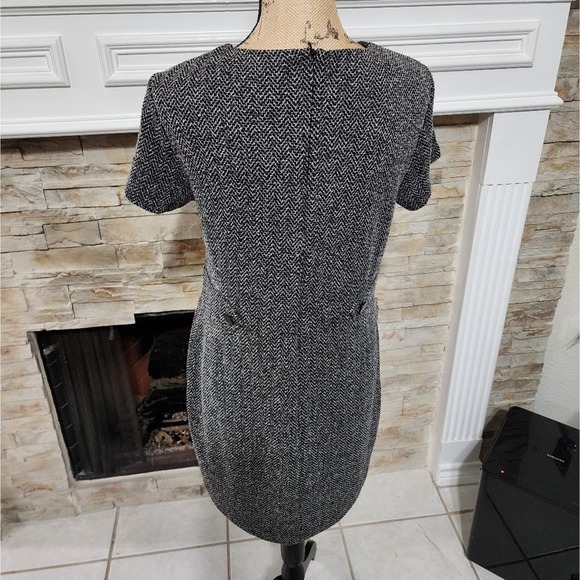TAHARI Tweed Black and White Academia Sheath Dress Size Medium - Picture 4 of 8